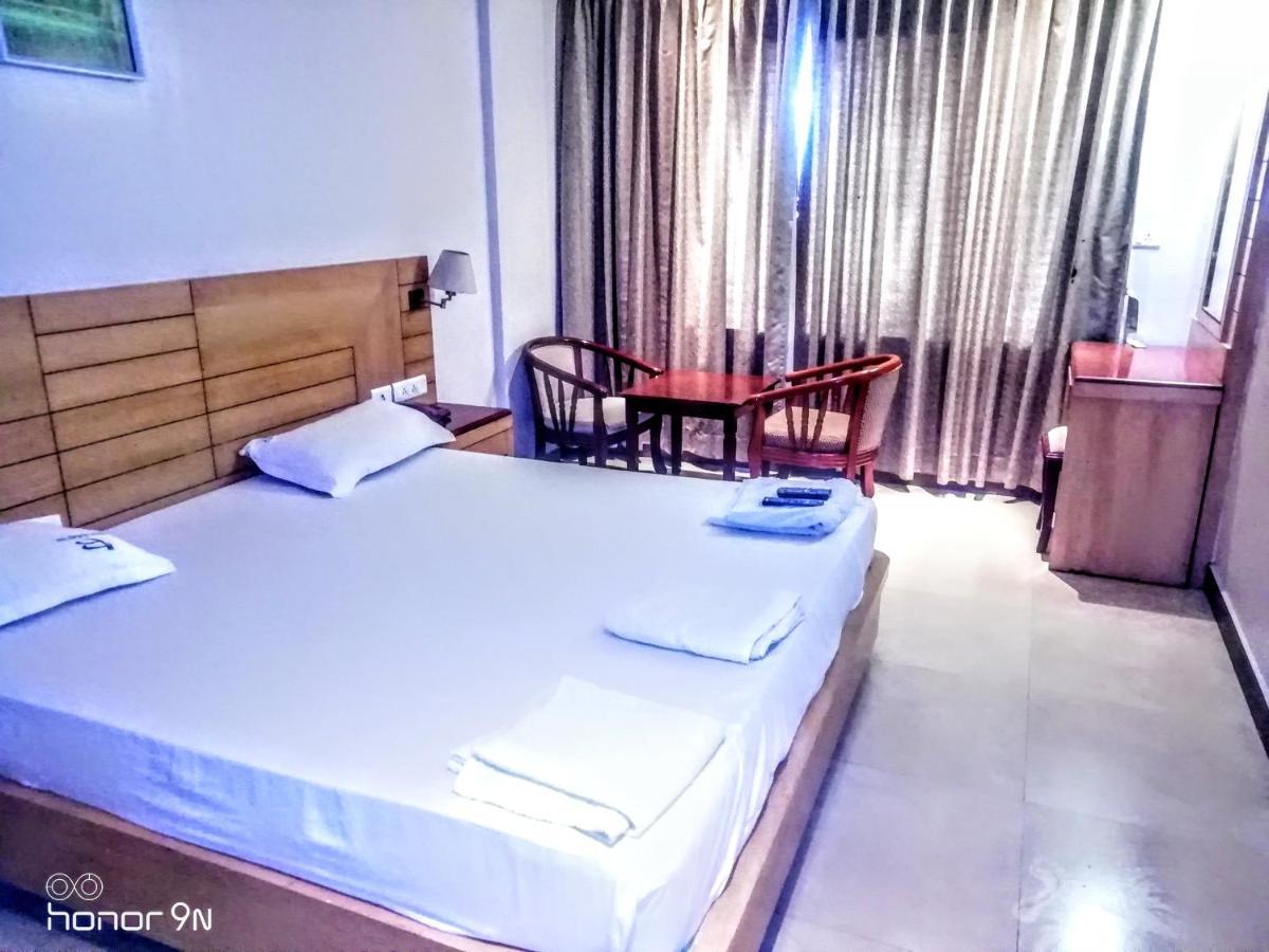 Hotel Balaji Inn Танджавур Экстерьер фото